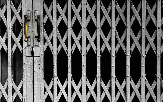 伸縮門是什麼？看懂伸縮門的門體結構