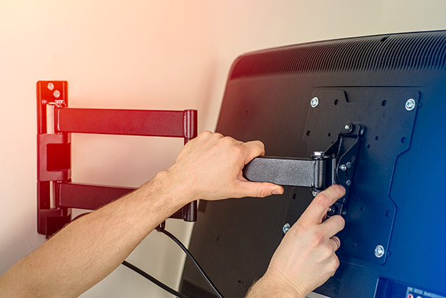 按照說明書拆卸電器設備